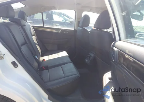 2018 Subaru Legacy 2.5I Limited z USA, uszkodzony, nr VIN 4S3BNAK64J3030815